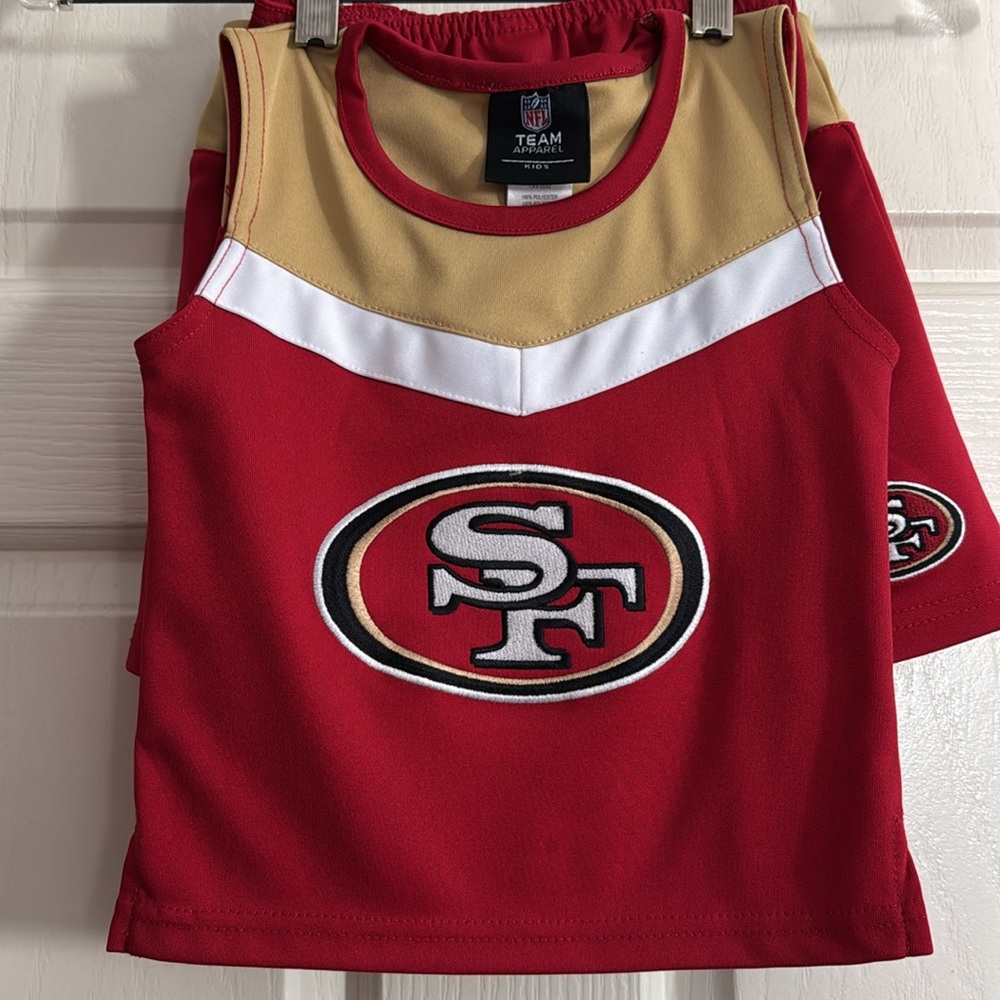 SF 49ers cheer outfit